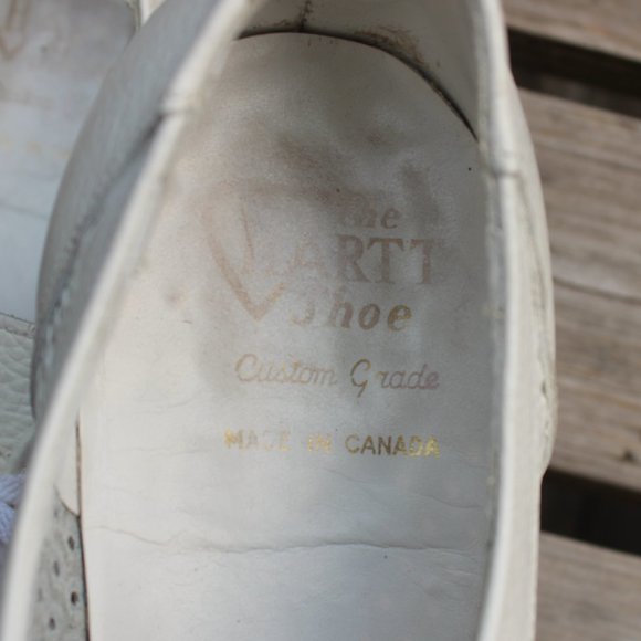 Vintage the Hartt Shoe White Perforated Leather Derby, Men's 9 D, Made in Canada - Picture 9 of 13